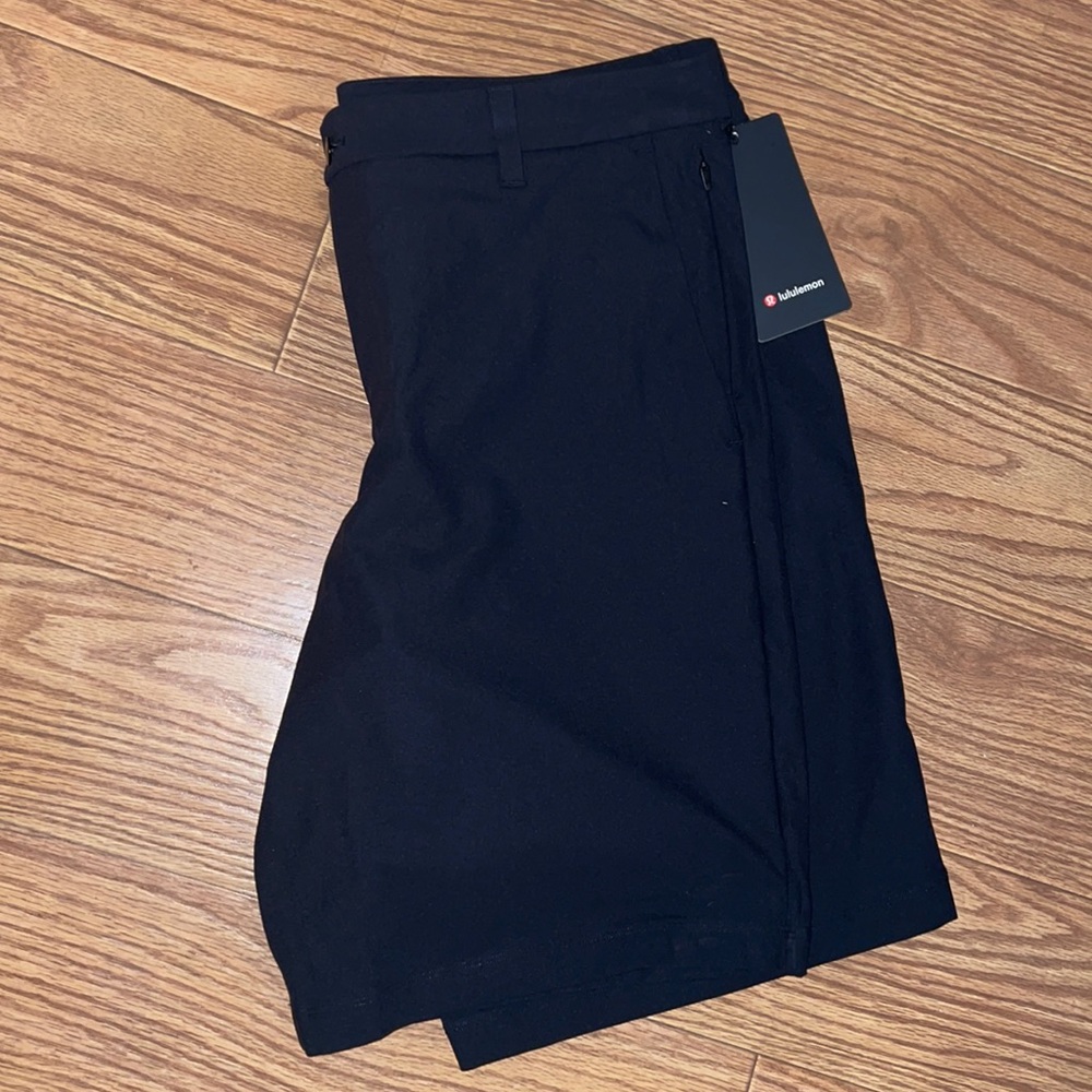 Lululemon Commission Short Relaxed 11”
